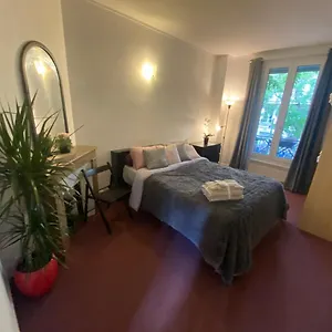 Entire For 6 People Paris