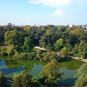 Bel Parisien Parc Montsouris Paris